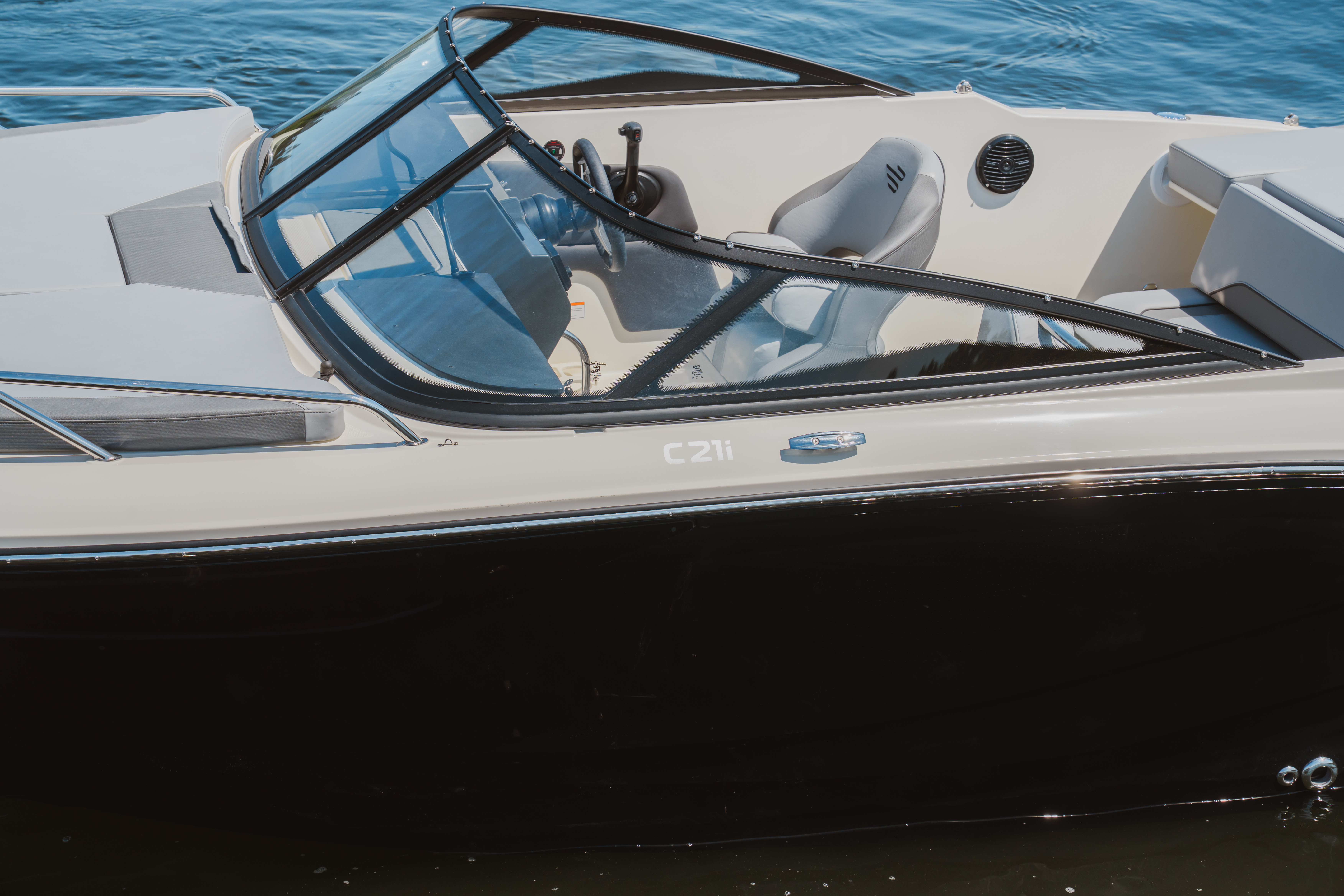 Bayliner C21i Cuddy med Mercruiser sterndrive - 5