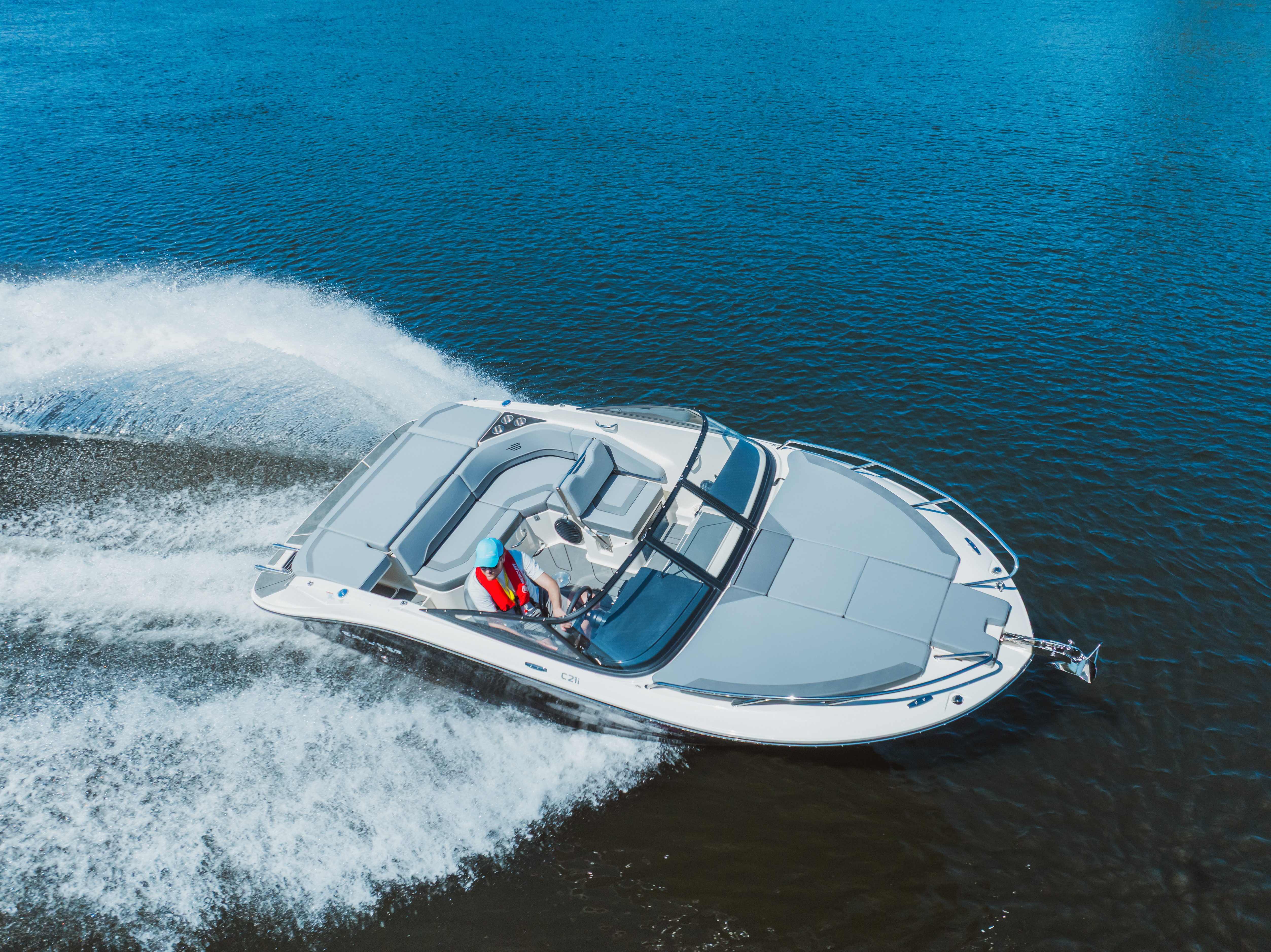 Bayliner C21i Cuddy med Mercruiser sterndrive - 2