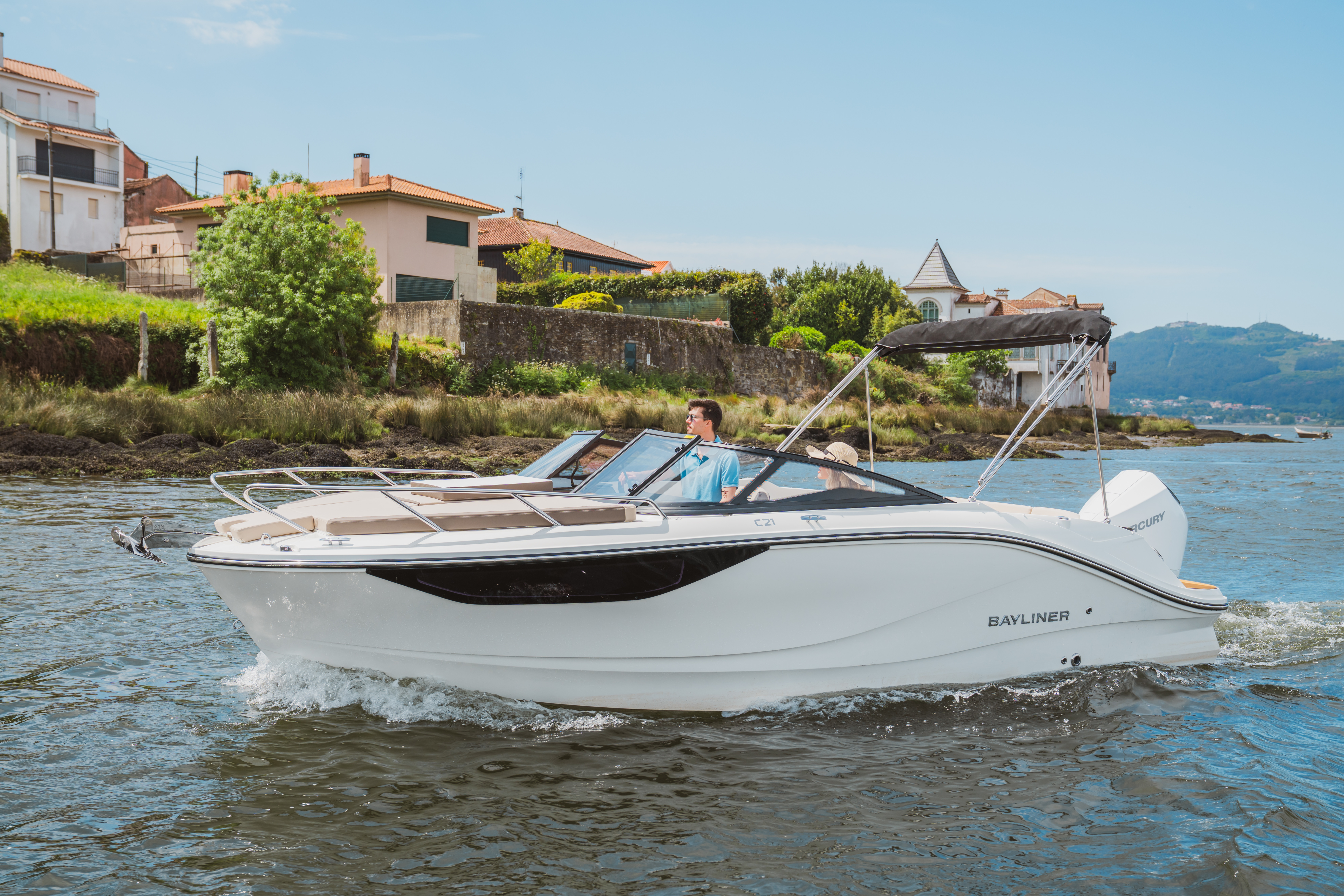 Bayliner C21 OB Cuddy - 6
