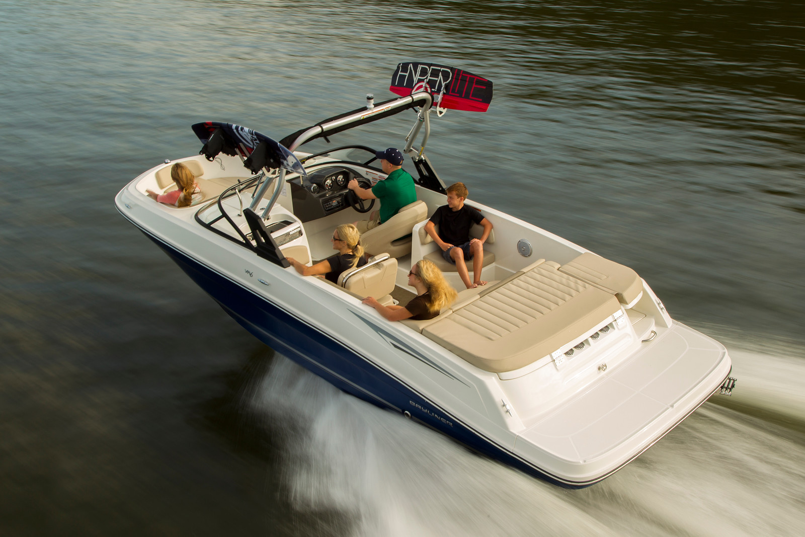 Bayliner VR6 med MerCruiser sterndrive - 30
