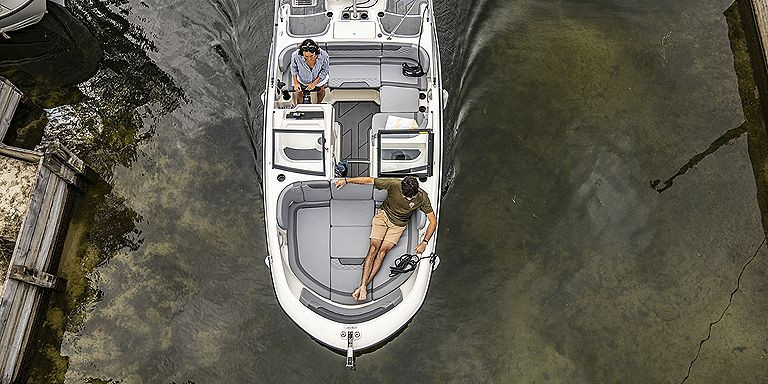 Bayliner M17 - 13