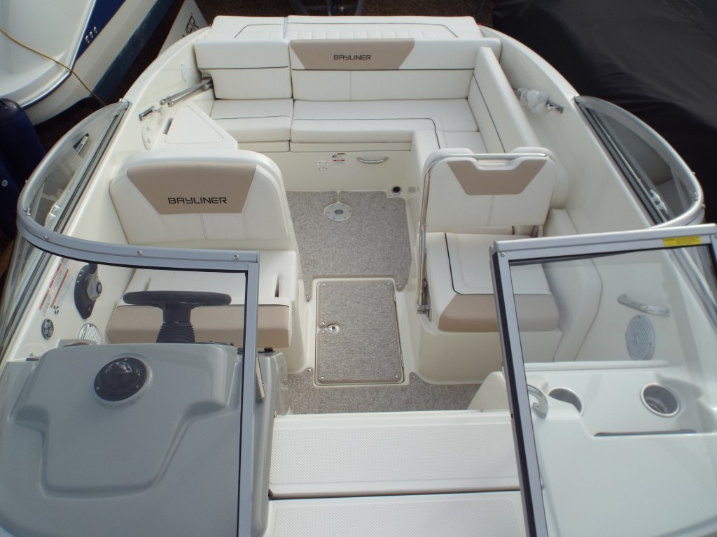 Bayliner 742R Cuddy med MerCruiser sterndrive - 24