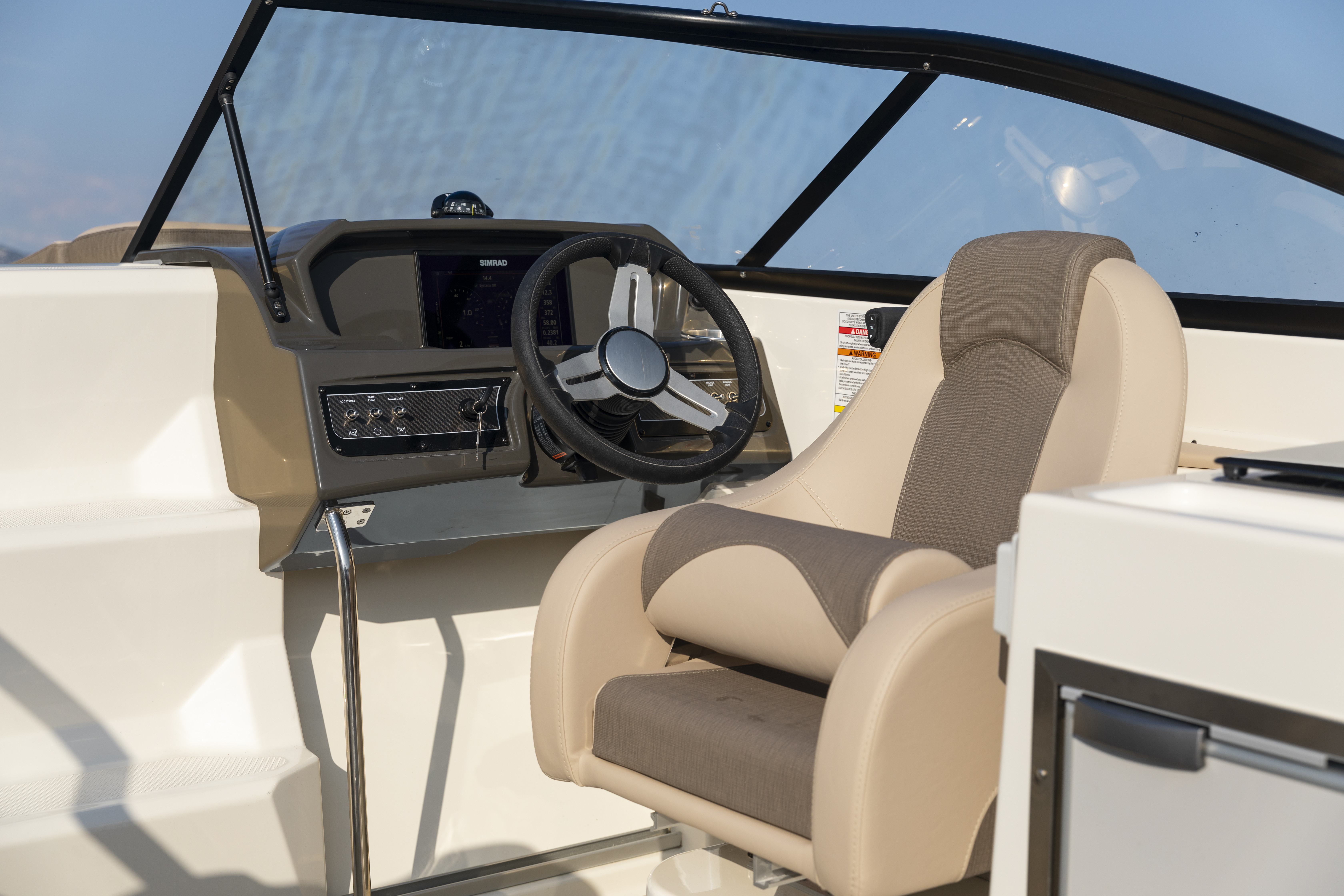 Bayliner VR6 Cuddy med MerCruiser sterndrive - 4