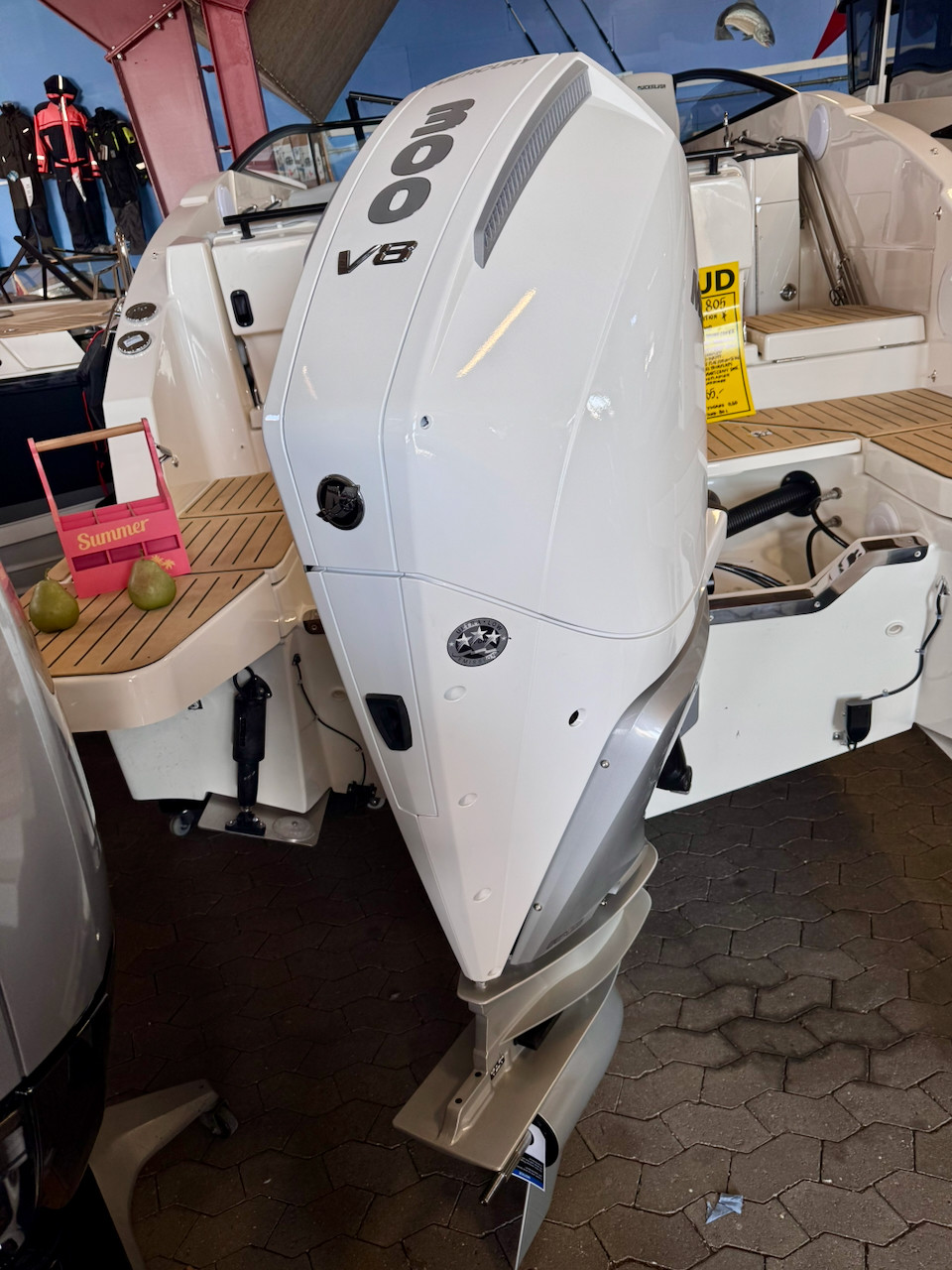 Quicksilver 805 Cruiser 40 Year Anniversary Edition  - 11