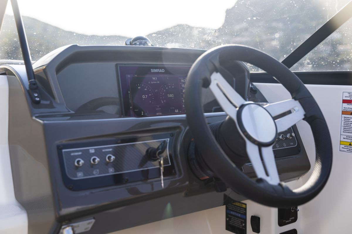 Bayliner VR6 Cuddy - 6