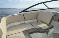 Bayliner VR5 Cuddy - 7