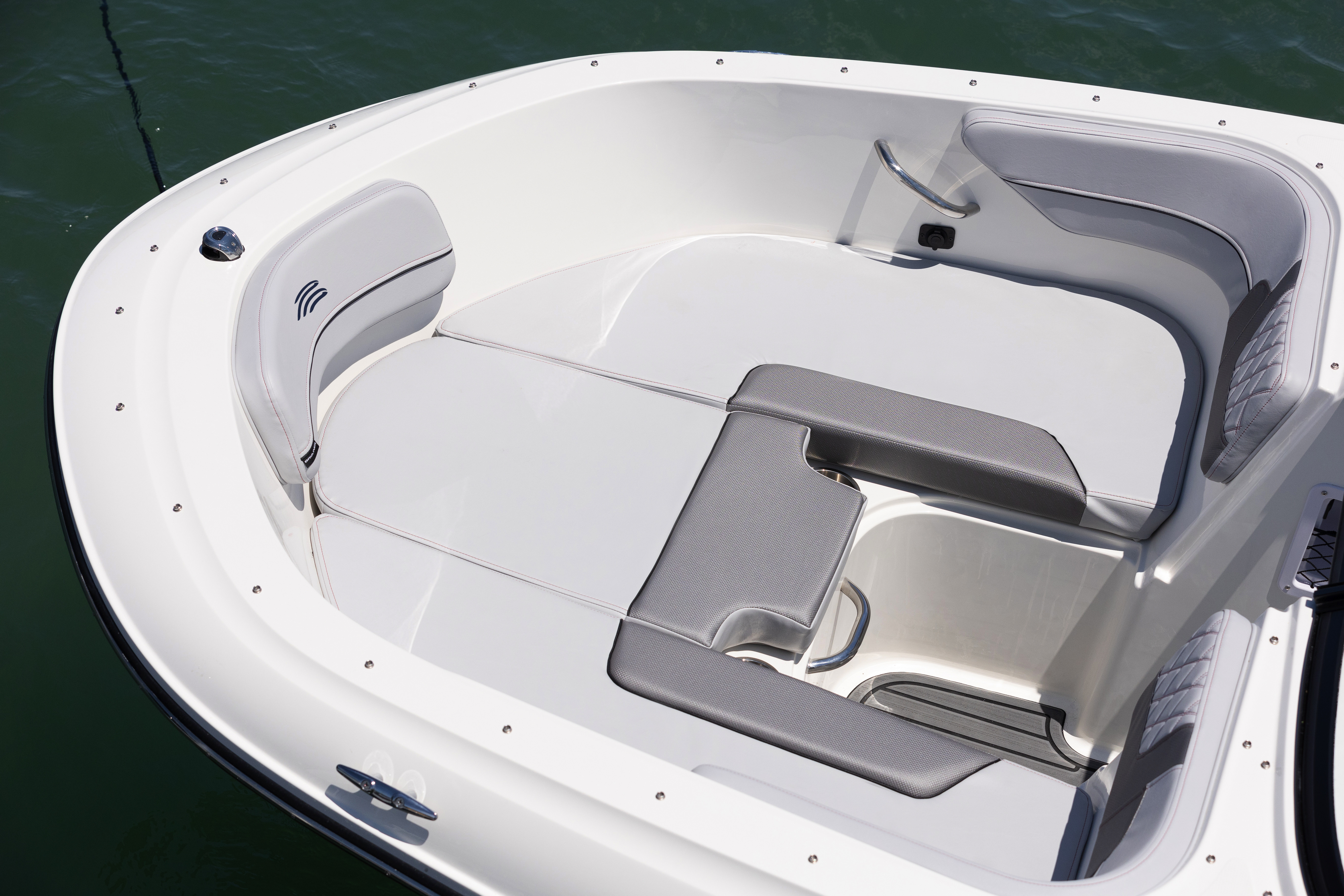 Bayliner VR4 OB (2023) - 9