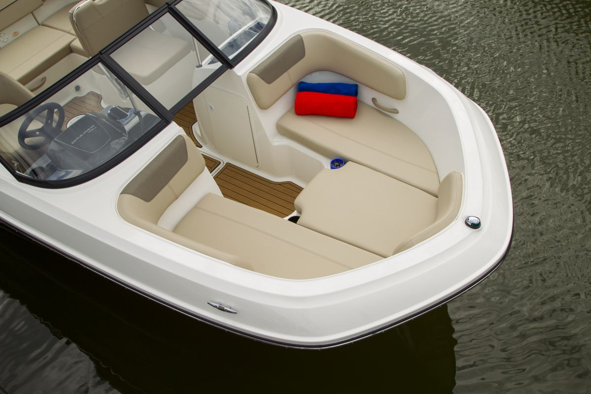 Bayliner VR5 Bowrider OB (2024) - 0