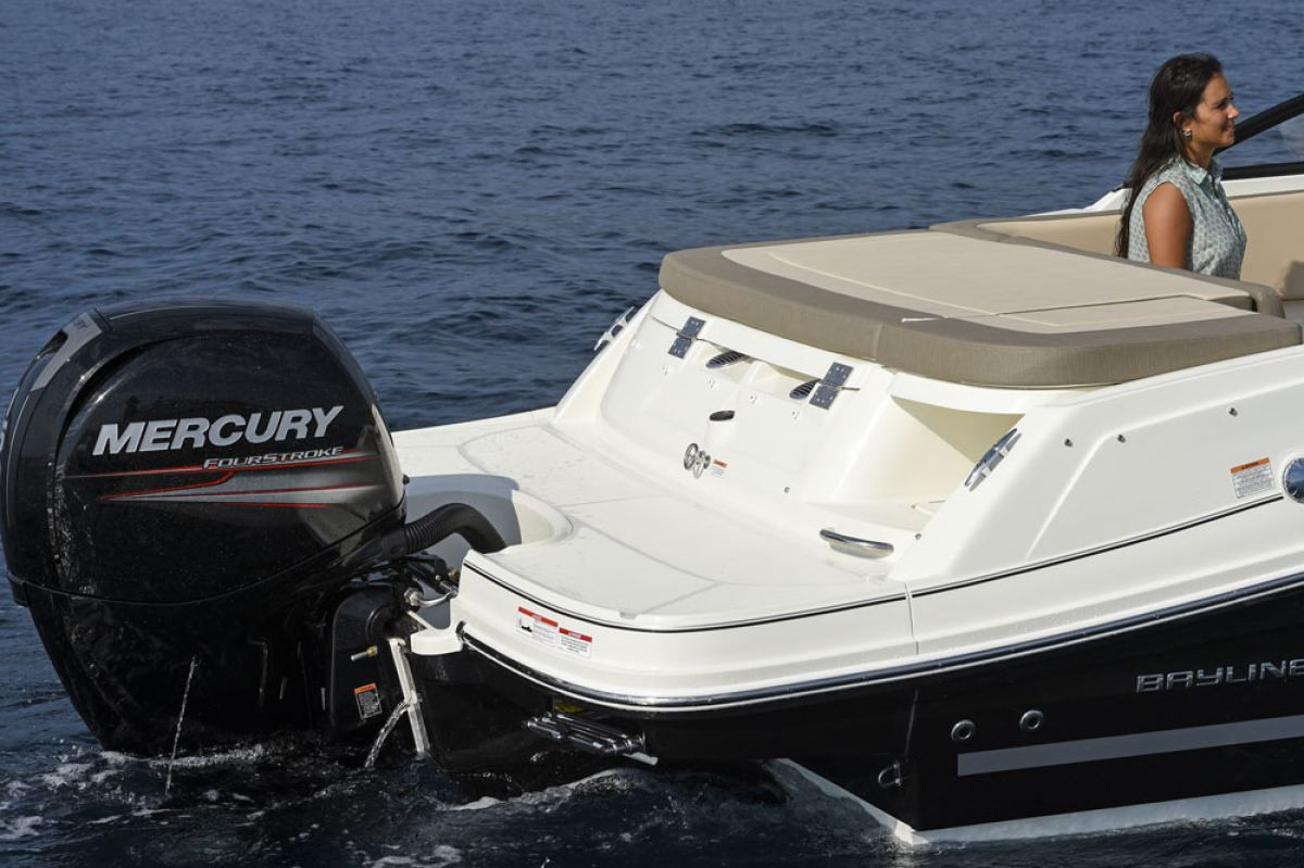 Bayliner VR5 Cuddy OB (2023) - 12